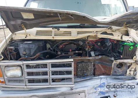 1988 Dodge Ram Van B350 z USA, uszkodzony, nr VIN 2B7JB33Y7JK182989